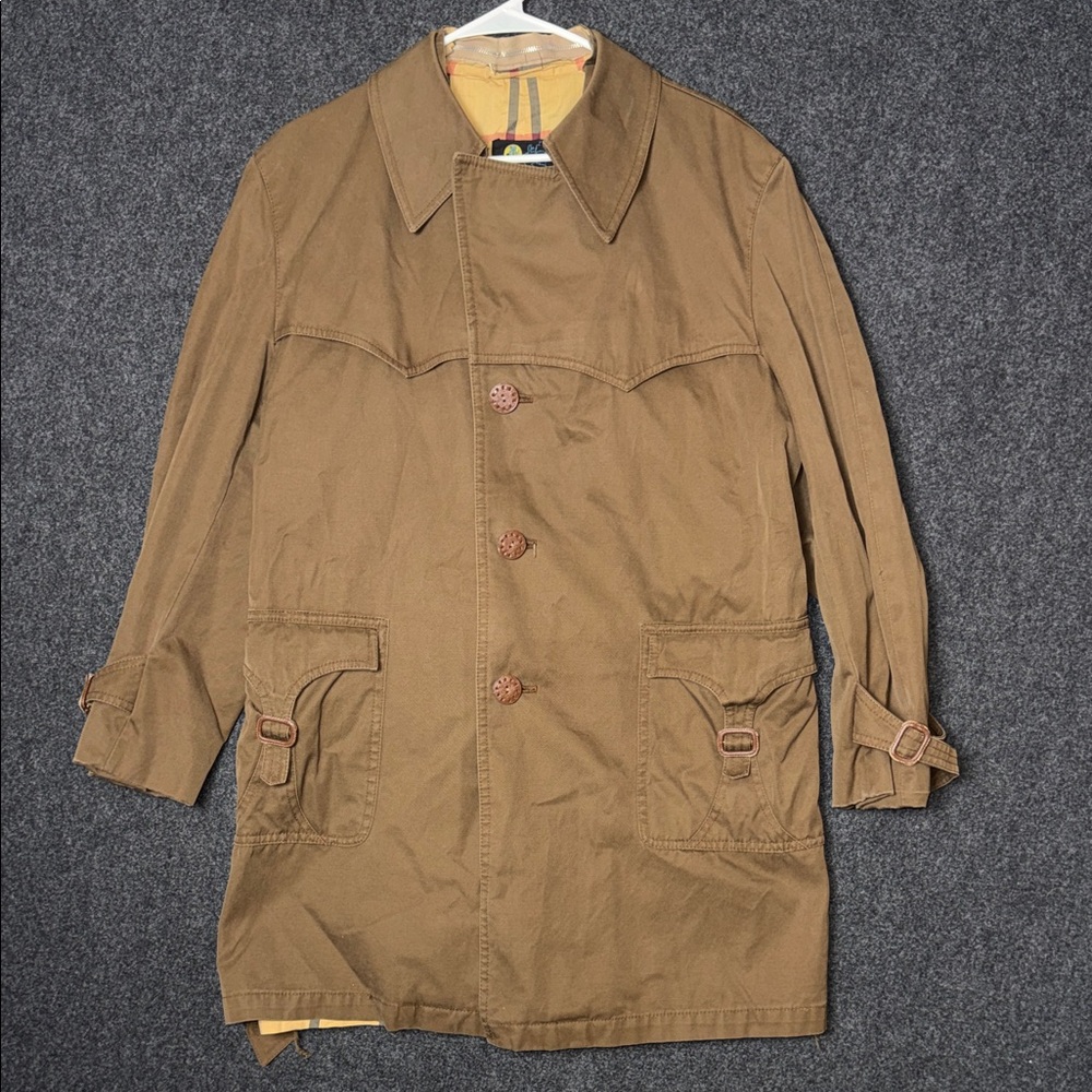 Vintage Principe Imports Men's Tan Trench Coat with Adjustable Cuffs Large